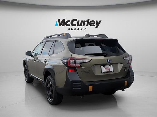 Autumn Green Metallic 2023 Subaru Outback Wilderness