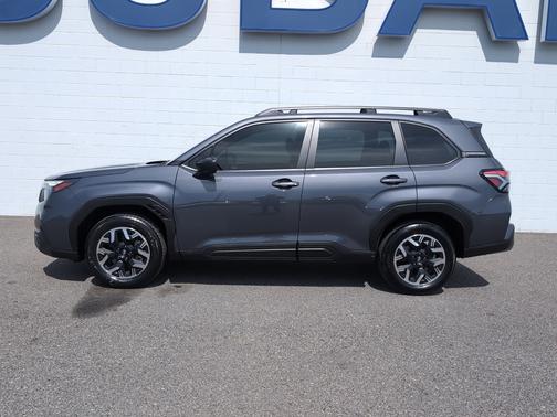 2025 Subaru Forester Base