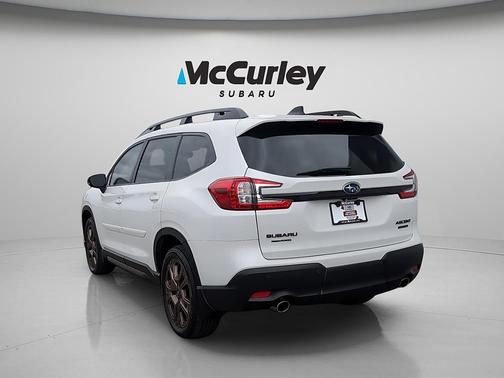 Crystal White Pearl 2025 Subaru Ascent Bronze Edition 7-Passenger