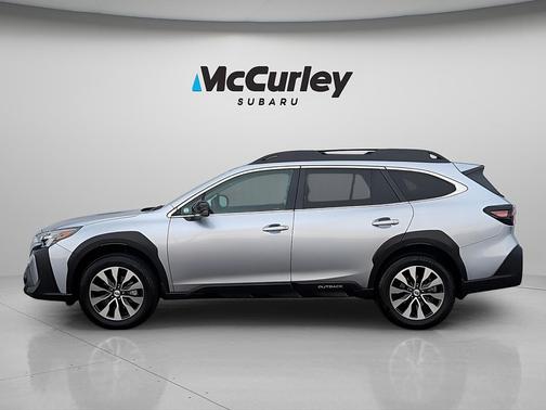 Ice Silver Metallic 2023 Subaru Outback Limited