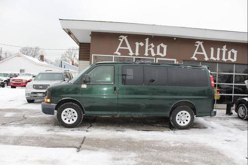2010 Chevrolet Express 1500 LS