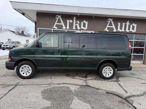 2010 Chevrolet Express 1500 LS