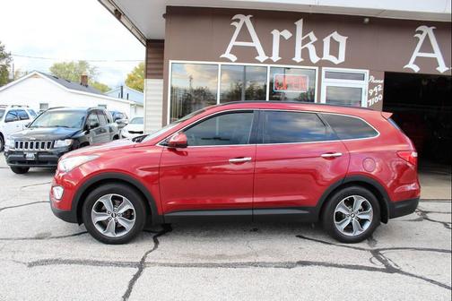 2016 Hyundai SANTA FE SE
