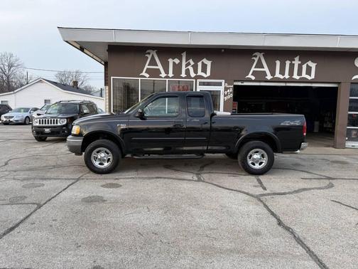 2002 Ford F-150 Lariat SuperCab