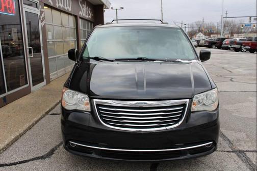 2014 Chrysler Town & Country Touring