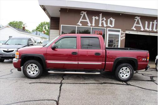 2005 GMC Sierra 1500 SLT Crew Cab