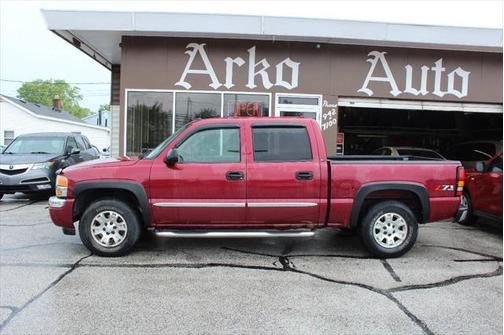 2005 GMC Sierra 1500 SLT Crew Cab