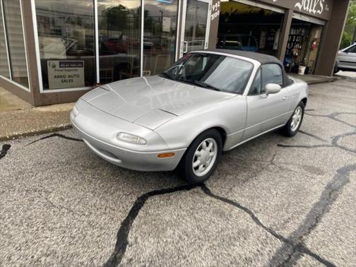 1991 Mazda MX-5 Miata Base 2dr Convertible