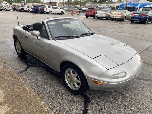 1991 Mazda MX-5 Miata Base 2dr Convertible