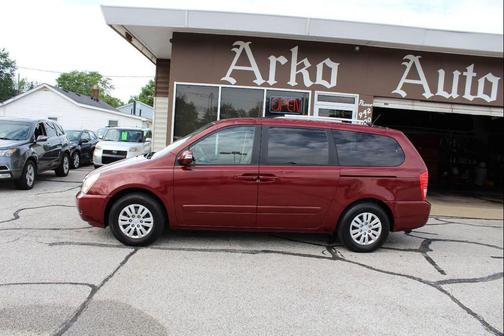 2012 Kia Sedona LX