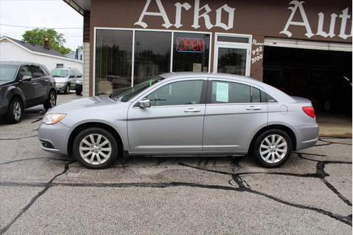 2013 Chrysler 200 Limited