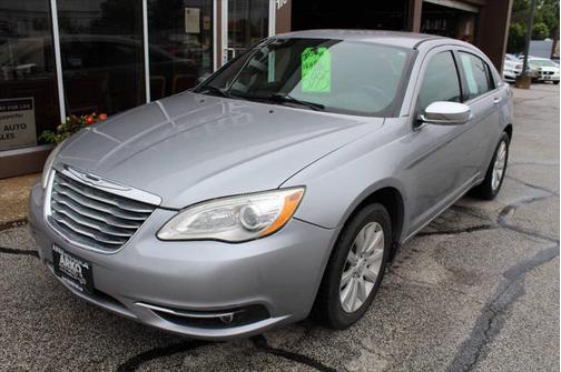 2013 Chrysler 200 Limited