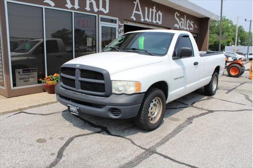 2005 Dodge Ram 1500 ST 2dr Regular Cab RWD LB