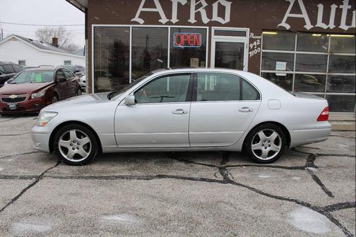 2005 Lexus LS 430 Base