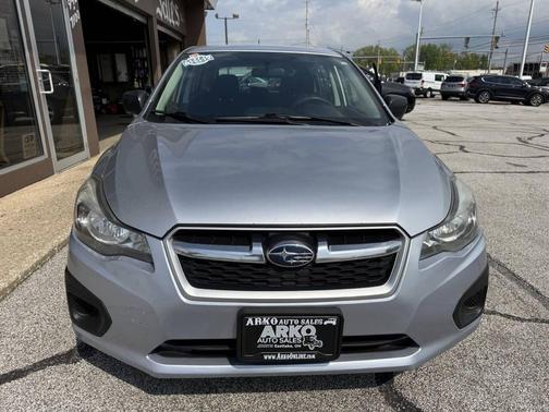 Ice Silver Metallic 2013 Subaru Impreza 2.0i