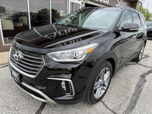 Black 2017 Hyundai SANTA FE SE Ultimate