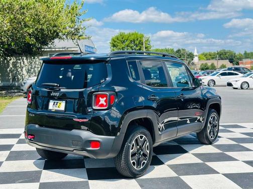 2017 Jeep Renegade Trailhawk