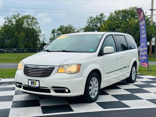 2012 Chrysler Town & Country Touring