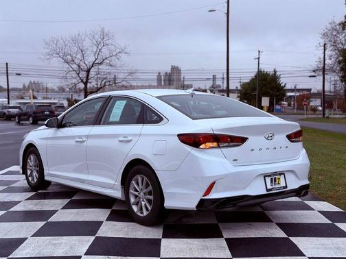 2019 Hyundai SONATA SE