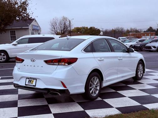 2019 Hyundai SONATA SE