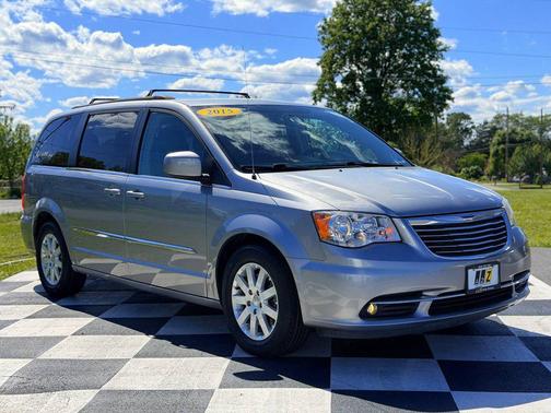 SILVER 2015 Chrysler Town & Country TOURING