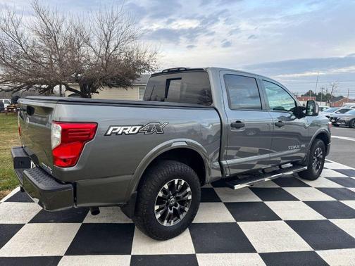 2018 Nissan Titan PRO-4X