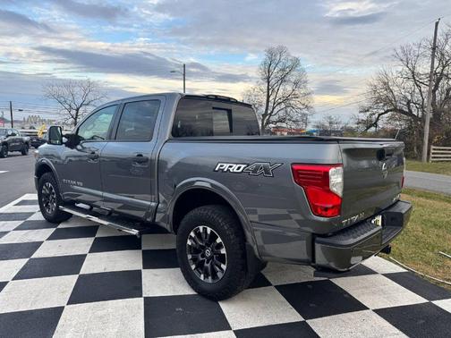 2018 Nissan Titan PRO-4X