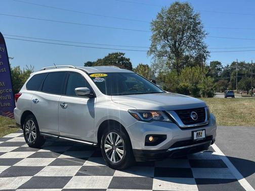 2018 Nissan Pathfinder SV