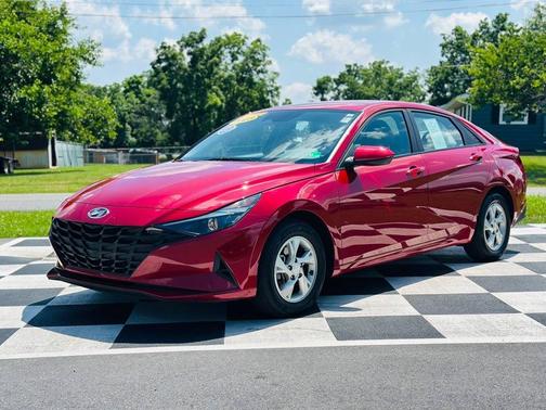 2023 Hyundai ELANTRA SE