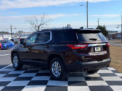 2018 Chevrolet Traverse LT Cloth