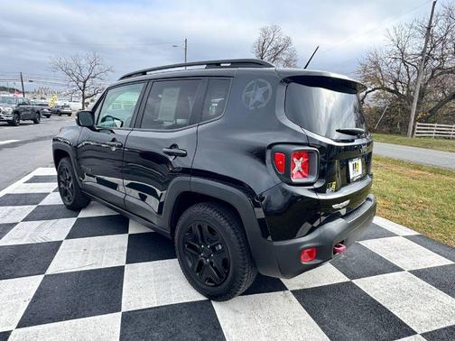 2017 Jeep Renegade Trailhawk