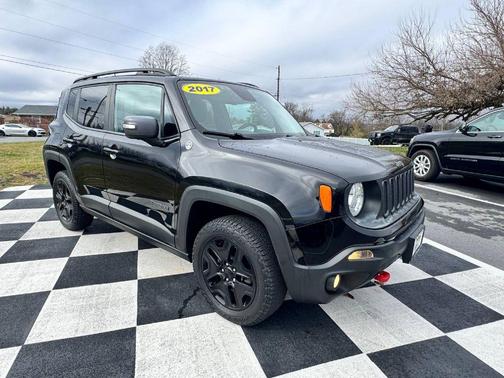 2017 Jeep Renegade Trailhawk