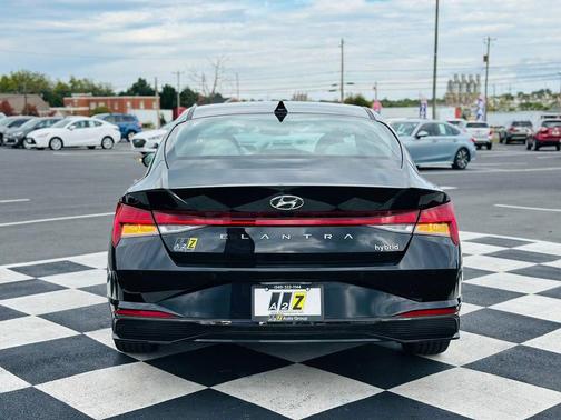 2023 Hyundai ELANTRA HEV Limited