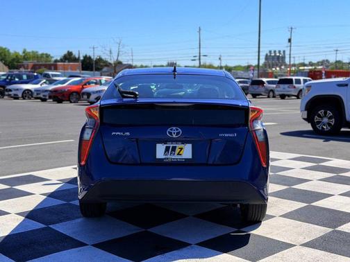 Blue Crush Metallic 2016 Toyota Prius Two