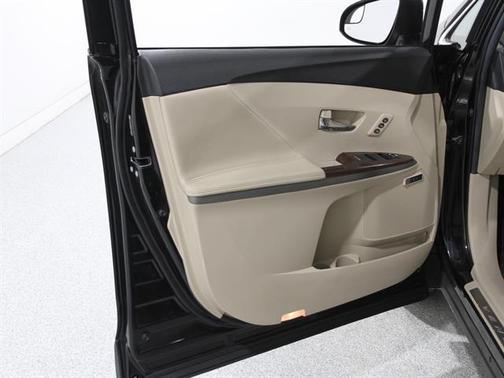 2013 Toyota Venza LE