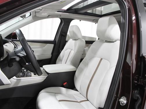 2024 Mazda CX-90 PHEV Premium Plus