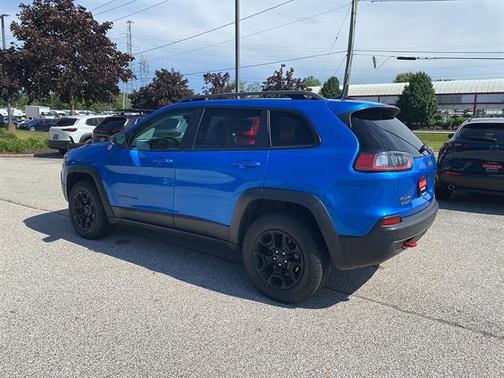 Blue 2019 Jeep Cherokee Trailhawk