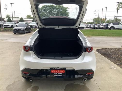 Snowflake White Pearl 2026 Mazda Mazda3 FWD w/Preferred Package