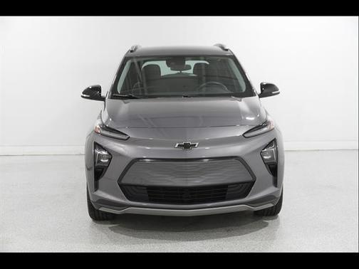 Gray Ghost Metallic 2023 Chevrolet Bolt EUV LT