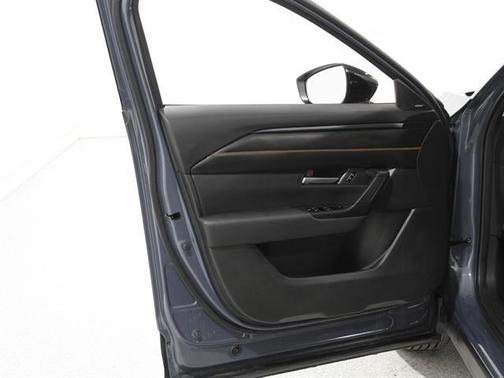 2025 Mazda CX-50 Premium Package