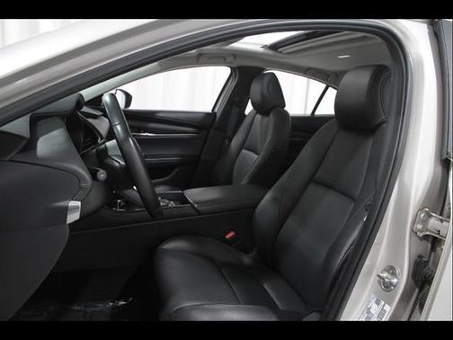 Platinum Quartz Metallic 2024 Mazda Mazda3 FWD w/Preferred Package