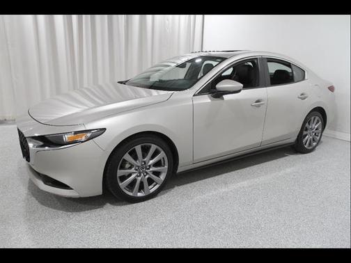Platinum Quartz Metallic 2024 Mazda Mazda3 FWD w/Preferred Package
