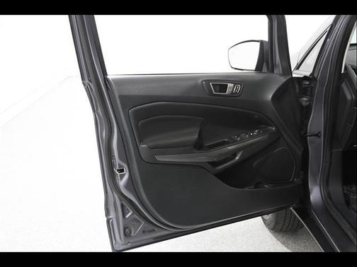 Smoke 2022 Ford EcoSport SE