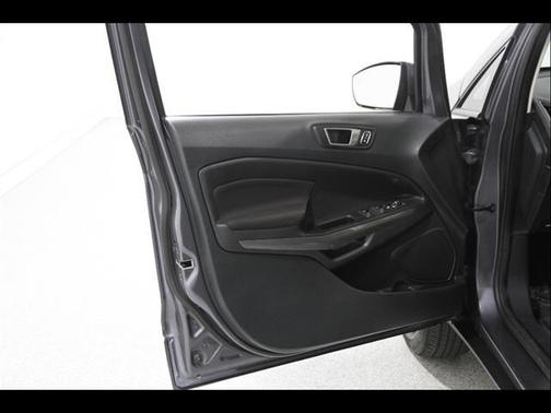 Smoke 2022 Ford EcoSport SE