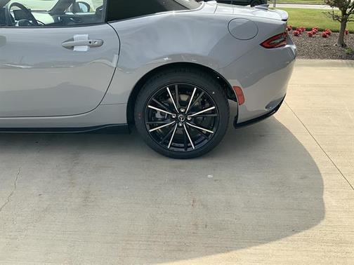 Aero Gray Metallic 2026 Mazda MX-5 Miata Grand Touring