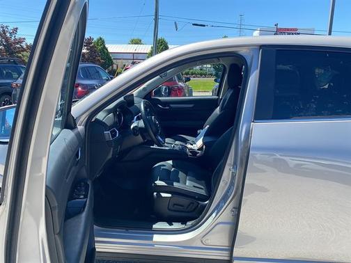 Platinum 2025 Mazda CX-5 2.5 S Select Package