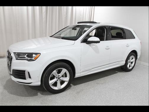 2023 Audi Q7 45 Premium