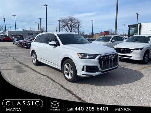 2023 Audi Q7 45 Premium