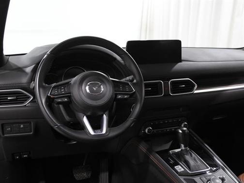 2024 Mazda CX-5 Carbon Edition