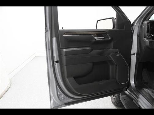 Sterling Gray Metallic 2024 Chevrolet Silverado 1500 LT Trail Boss